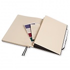 Notatnik Moleskine Workbook PRO A4(21x30cm) w kratkę czarny twarda oprawa (Moleskine Workbook PRO Notebook Squared Black A4 Hard Cover)